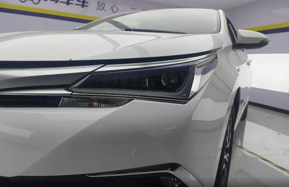 Toyota Corolla 2016 Dual Power 1,8 litros CVT Elite Edition usado