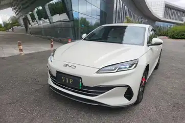 Selo usado 06DM 2024 Modelo DM-i 80KM Edição de luxo