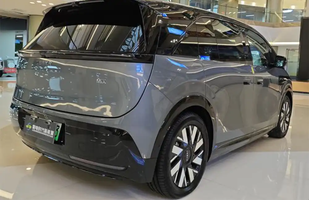 ZEEKR MIX 2025 usado, modelo 102 kWh, edição de condução inteligente de longo alcance.