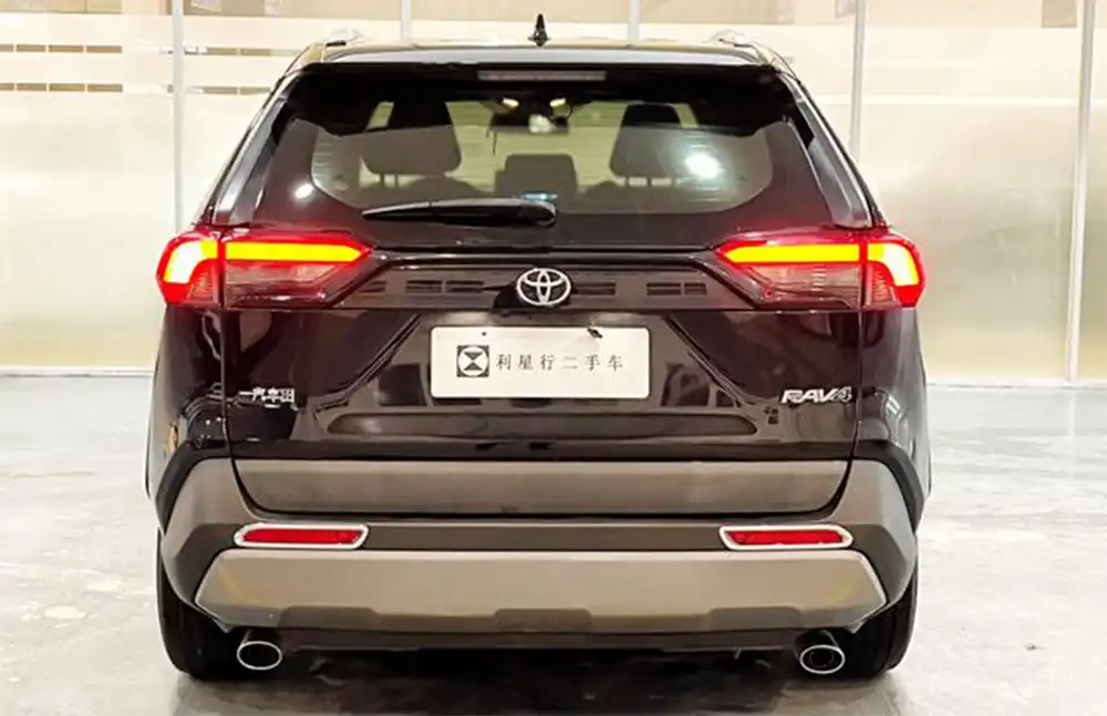 Toyota RAV4 2020 usado, modelo 2.0L CVT com tração dianteira, Style Edition