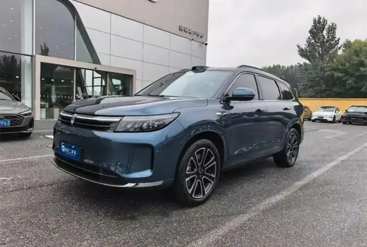 AITO M7 2024 usado, modelo Ultra de cinco lugares com tração integral e edição de condução inteligente