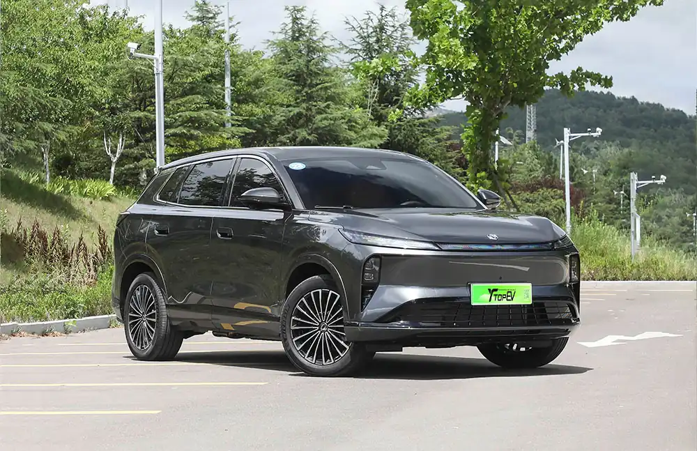 Dongfeng Fengshen L8 PHEV 2025