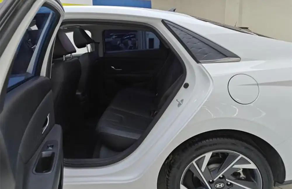 Hyundai Elantra 1.5L CVT LUX Premium Edition 2023 usado