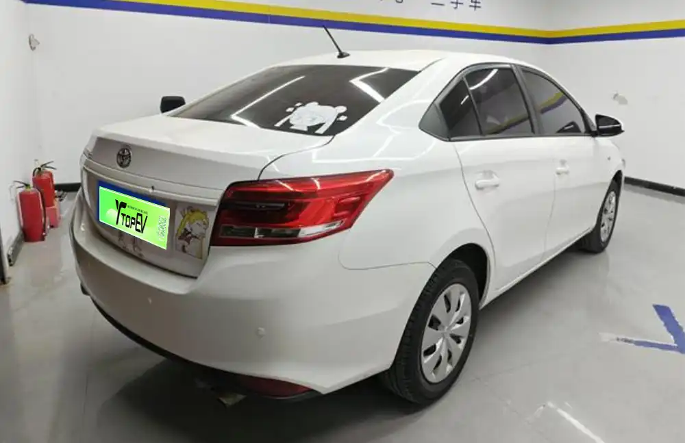 Toyota YARIS L usado, modelo 2017, versão 1.5E CVT Meidong