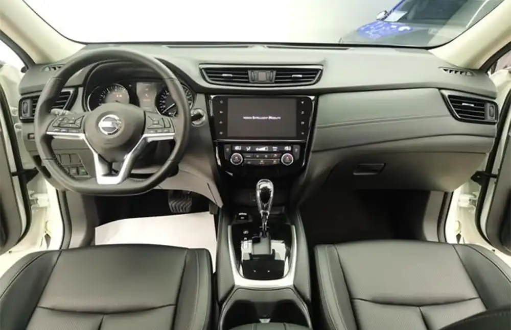 Nissan X-Trail 2023 Classic Edition 2.0L 2WD Smart Connect Premium Edition usado