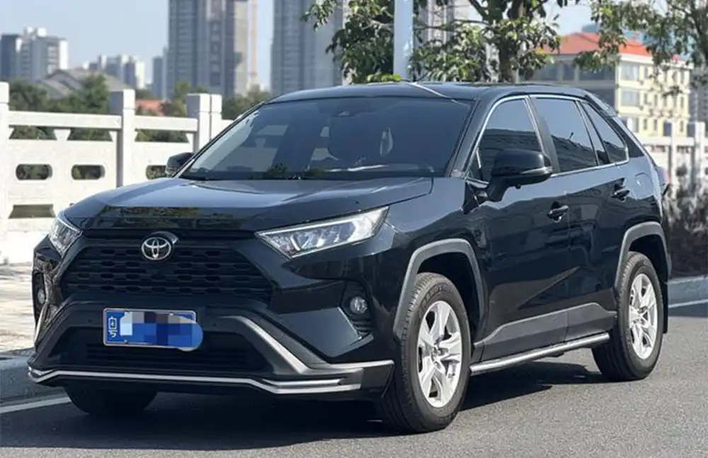 Toyota RAV4 2023 usado, modelo 2.0L CVT, tração dianteira, edição urbana