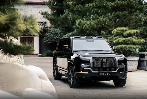 Luxo e Tecnologia em Perfeita Harmonia: Análise Aprofundada do Yangwang U8L – Como se Sai o Modelo Flagship?