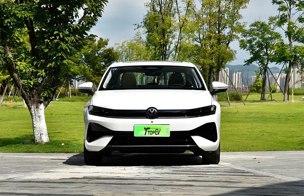 Volkswagen Sagitar L 2026