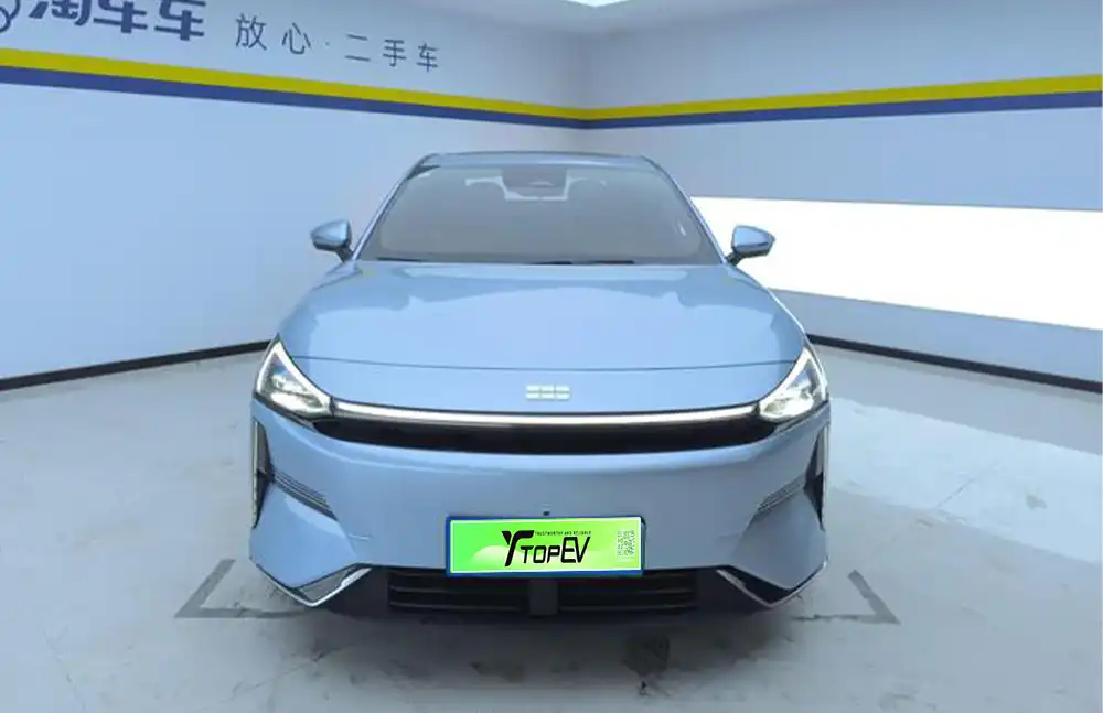 Geely Galaxy L6 2025 usado, modelo 1.5 EM-i DHT 140KM Starcraft Edition