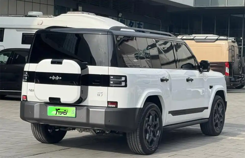 Versão Ultra usada do Titanium 7 PHEV 2025, 190 km/h, tração às quatro rodas