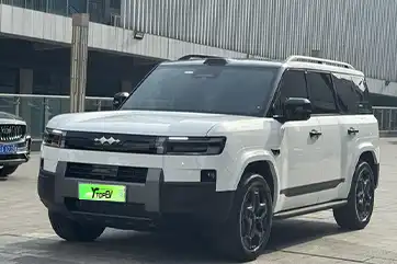 Versão Ultra usada do Titanium 7 PHEV 2025, 190 km/h, tração às quatro rodas