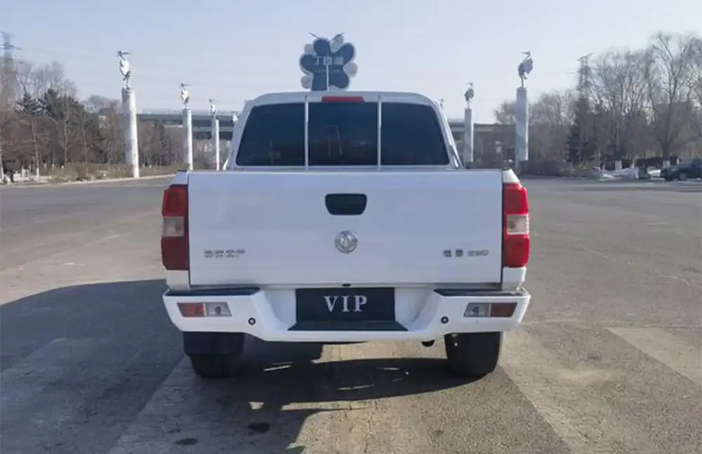 Dongfeng Ruiqi 2023 2.4T diesel 4×4 usado, versão Xiaokang (modelo básico).