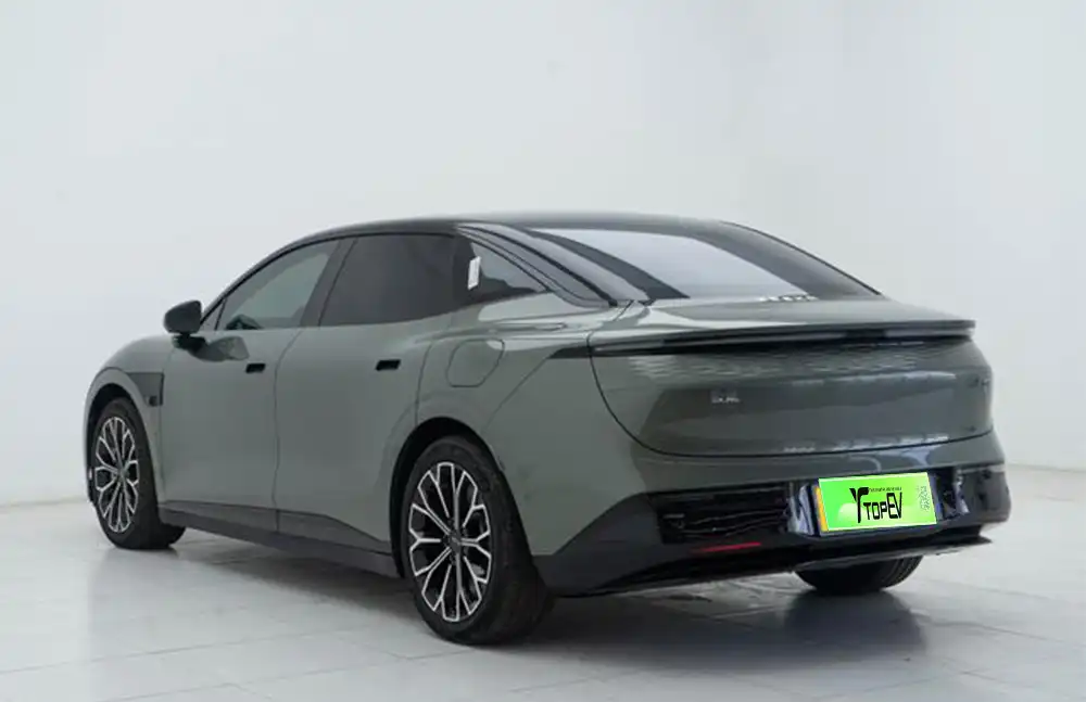 ZEEKR 007 2025 usado, tração nas quatro rodas, edição Intelligent Driving, 75 kWh