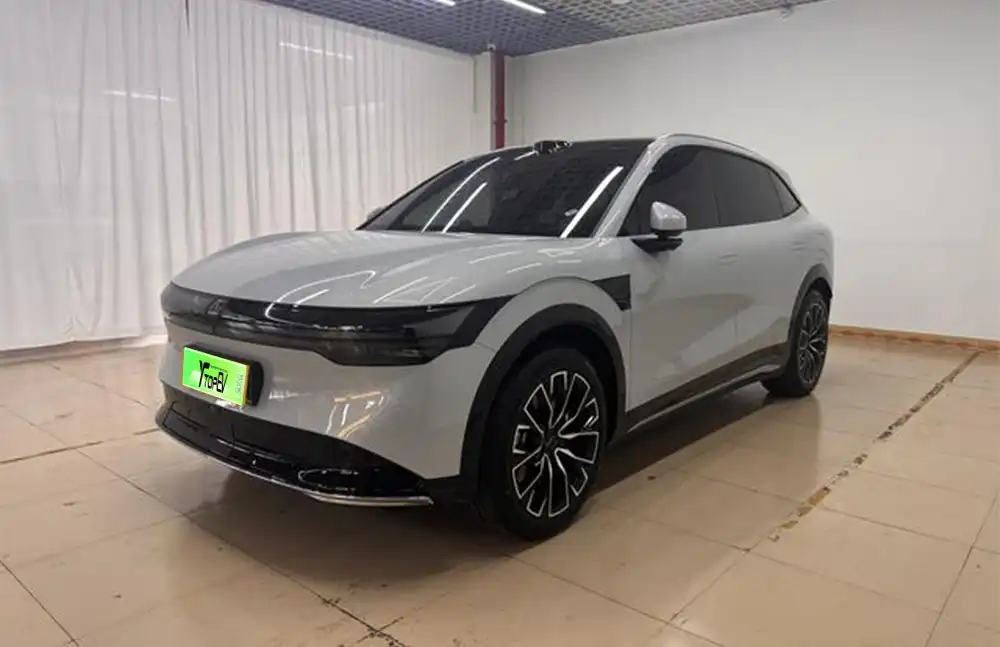 Carregador portátil ZEEKR 7X modelo 2025 usado, versão de tração traseira com controle inteligente e bateria de longo alcance de 100 kWh.