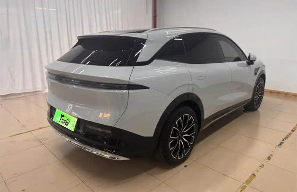 Carregador portátil ZEEKR 7X modelo 2025 usado, versão de tração traseira com controle inteligente e bateria de longo alcance de 100 kWh.