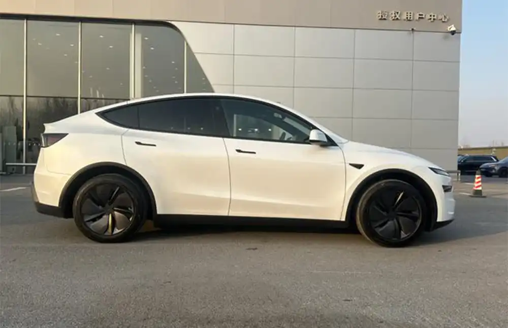 Ford Modelo Y 2026 usado, tração traseira.