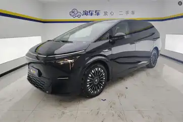 XPeng X9 usado, modelo 2025, totalmente elétrico, com autonomia ultralonga de 740 km (máx.)