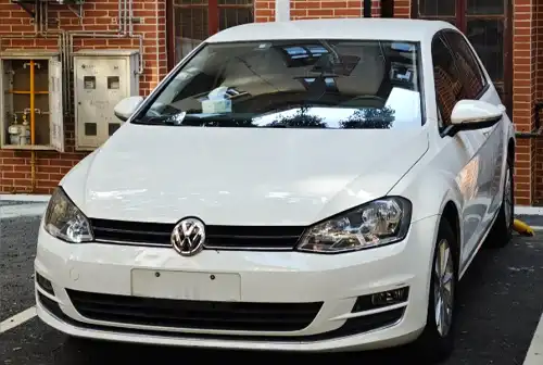 Vale a Pena Comprar um Volkswagen Golf Usado em 2026? Veja Como os Compradores Mais Experientes Escolhem