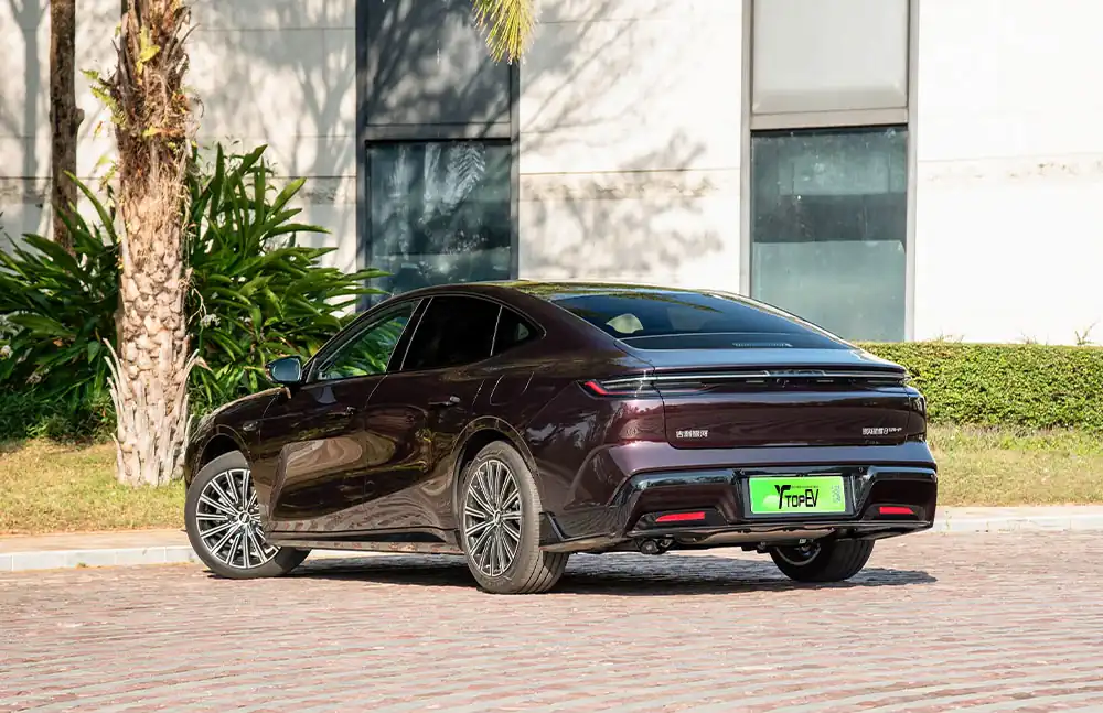 Geely Galaxy Starshine 8 PHEV 2026