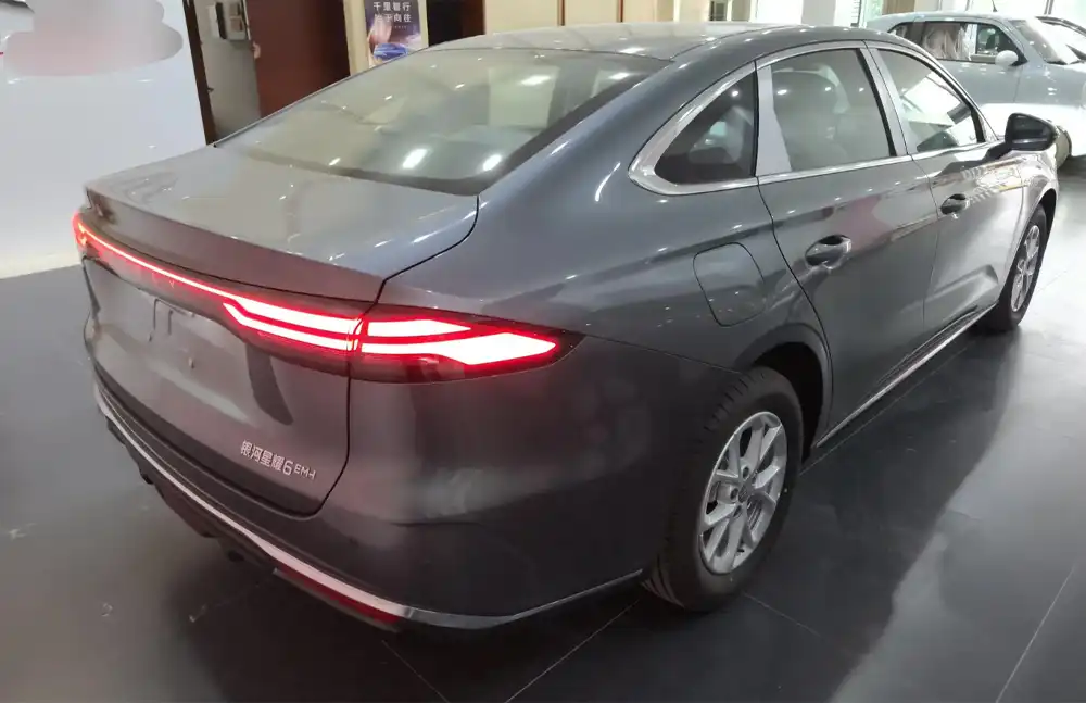 Geely Galaxy Starshine 6 de 2026, em segunda mão, versão com autonomia de 125 km