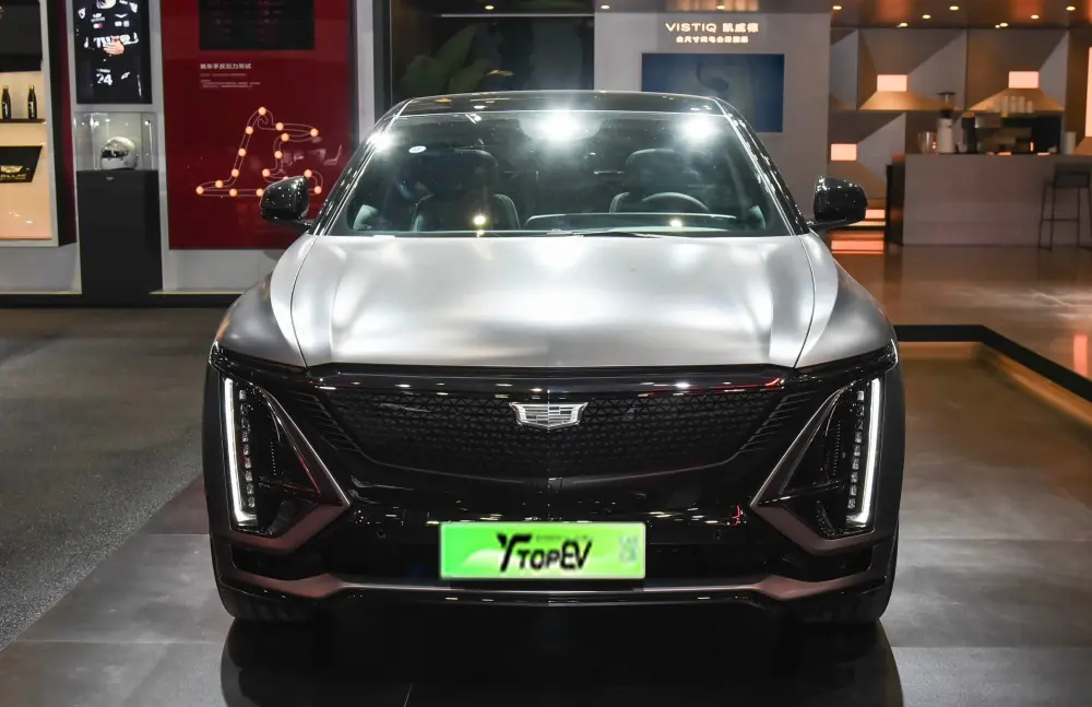 Cadillac LYRIQ 2026
