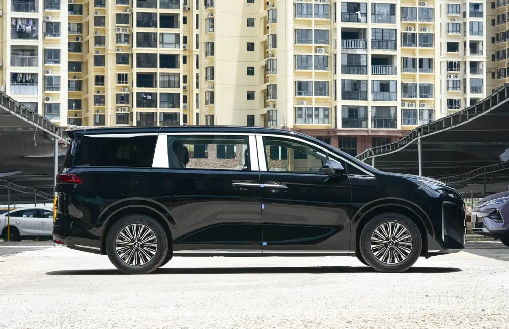 BYD Linghui M9 2026